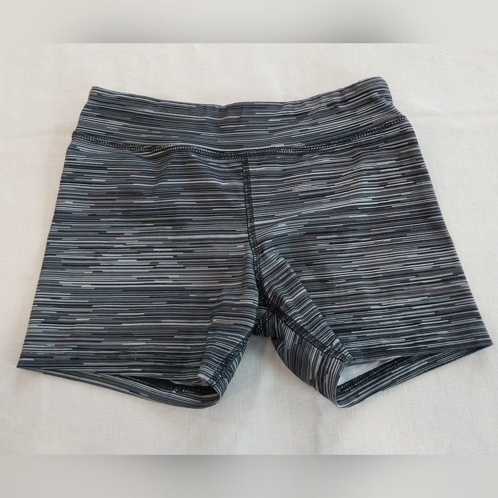Champion Juniors Large (10-12) Black White Shorts